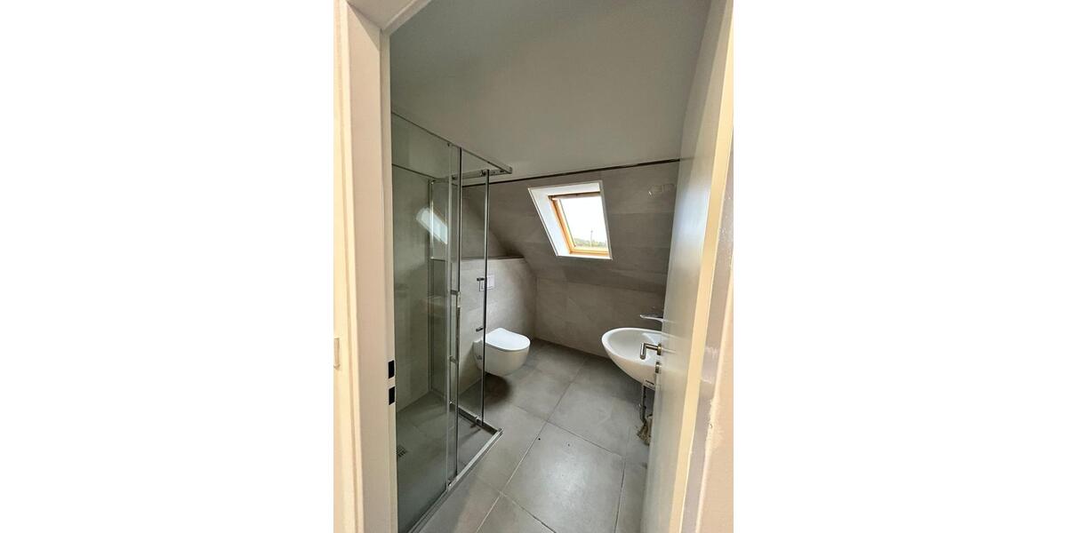 Einfamilienhaus Ronnenberg - 6 Zimmer, 200 m&sup2;, 2.800&euro; | Angebot:26653263