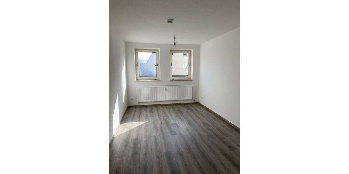 Etagenwohnung Salzgitter Lebenstedt - 3 Zimmer, 49 m&sup2;, 292&euro; | Angebot:25795187