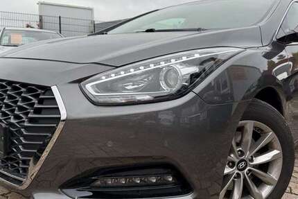 Hyundai i40 140.000 km 10.990 &euro; Hildesheim 31137