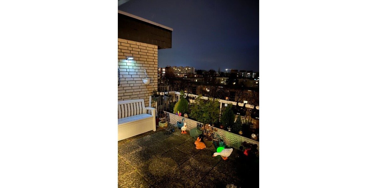 REDUZIERT! Saniertes Penthouse in Laatzen – 3-Zimmer-Traumwohnung mit Balkon & Fahrstuhl! - Einfamilienhaus Laatzen / Gleidingen Gleidingen | Angebot:19590138