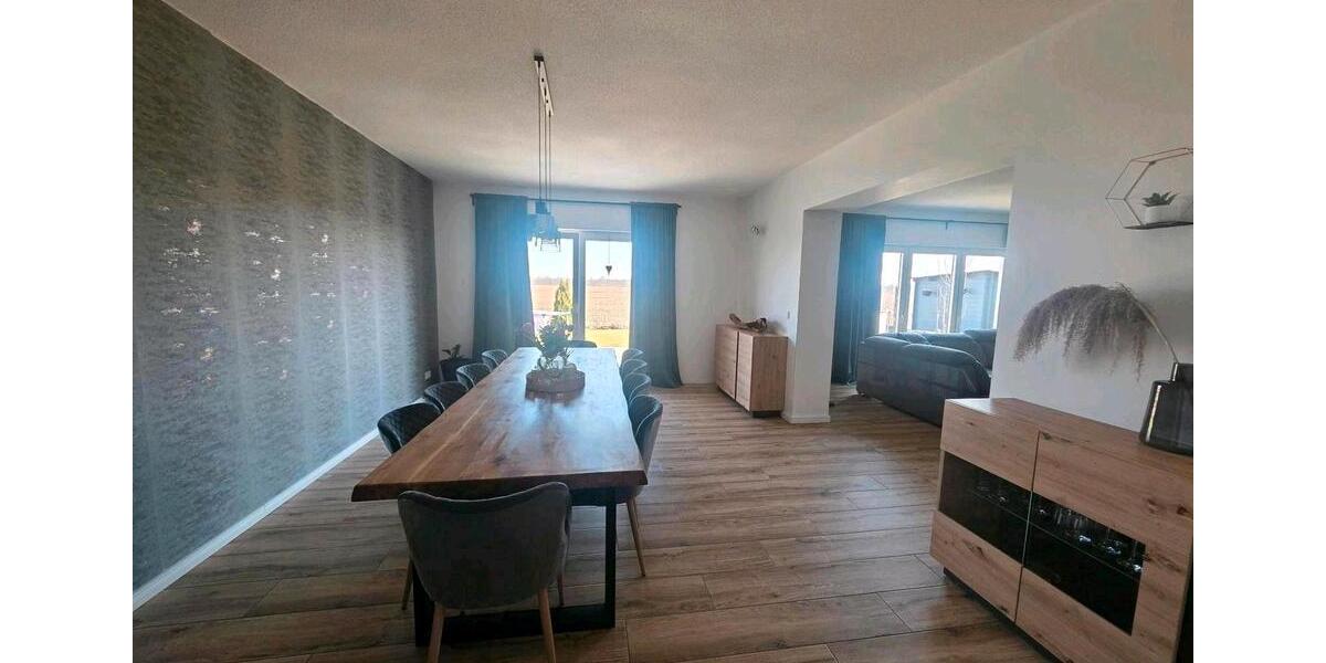 Einfamilienhaus Giesen - 7 Zimmer, 237 m&sup2;, 669.000&euro; | Angebot:26003769