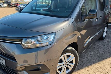 Toyota Proace (Verso) 43.800 km 21.990 &euro; Hildesheim 31137