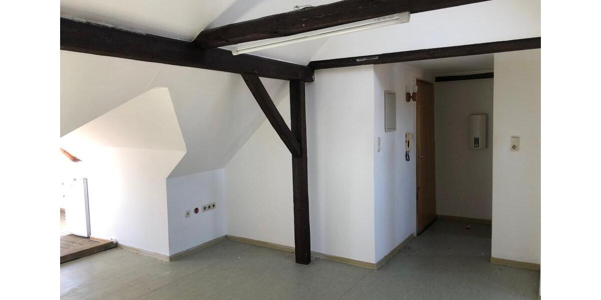 Dachgeschoßwohnung Sarstedt - 1.5 Zimmer, 32 m&sup2;, 340&euro; | Angebot:25178292