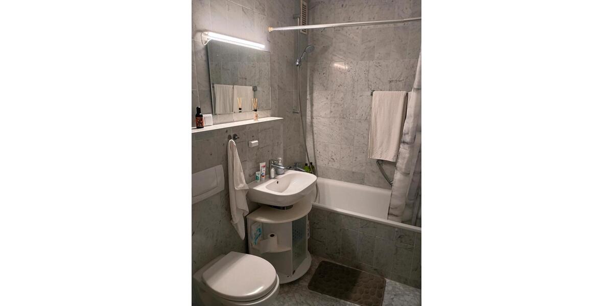 Etagenwohnung Hannover Buchholz-Kleefeld - 2 Zimmer, 72 m&sup2;, 900&euro; | Angebot:24975124