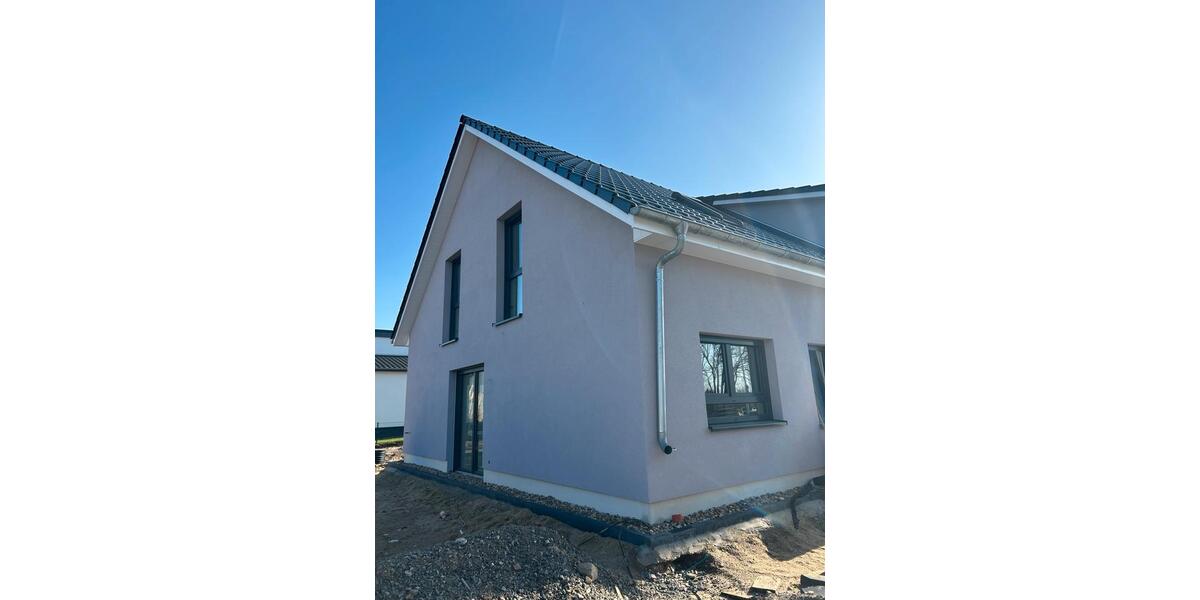 Doppelhaushälfte Peine Südstadt - 4 Zimmer, 135 m&sup2;, 1.850&euro; | Angebot:25628522