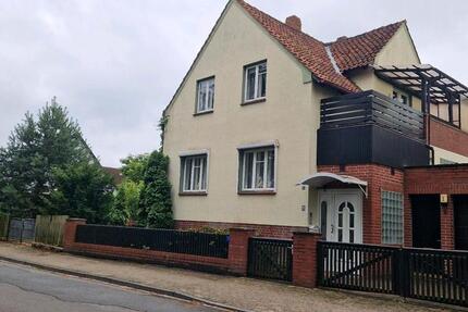 Haus Uetze - 7 Zimmer, 150 m&sup2;, 246.000&euro; | Angebot:25894957