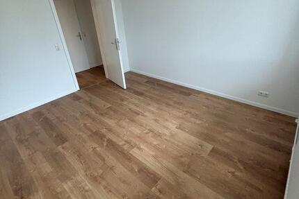 Wohnung Laatzen - 3 Zimmer, 77 m&sup2;, 616&euro; | Angebot:25079795