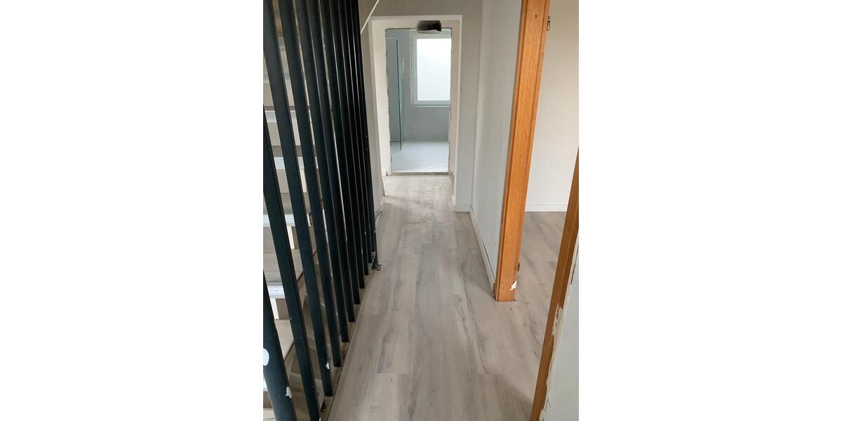 Etagenwohnung Hannover Döhren-Wülfel - 5 Zimmer, 160 m&sup2;, 1.850&euro; | Angebot:25756573