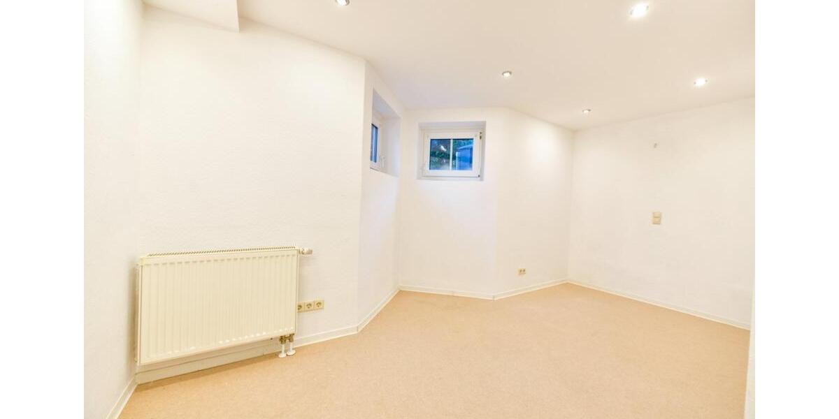 Etagenwohnung Lehrte - 5 Zimmer, 135 m&sup2;, 1.099&euro; | Angebot:25961091