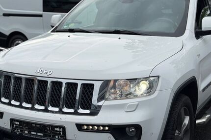 Jeep Grand Cherokee 263.500 km 7.900 &euro; Salzgitter 38229