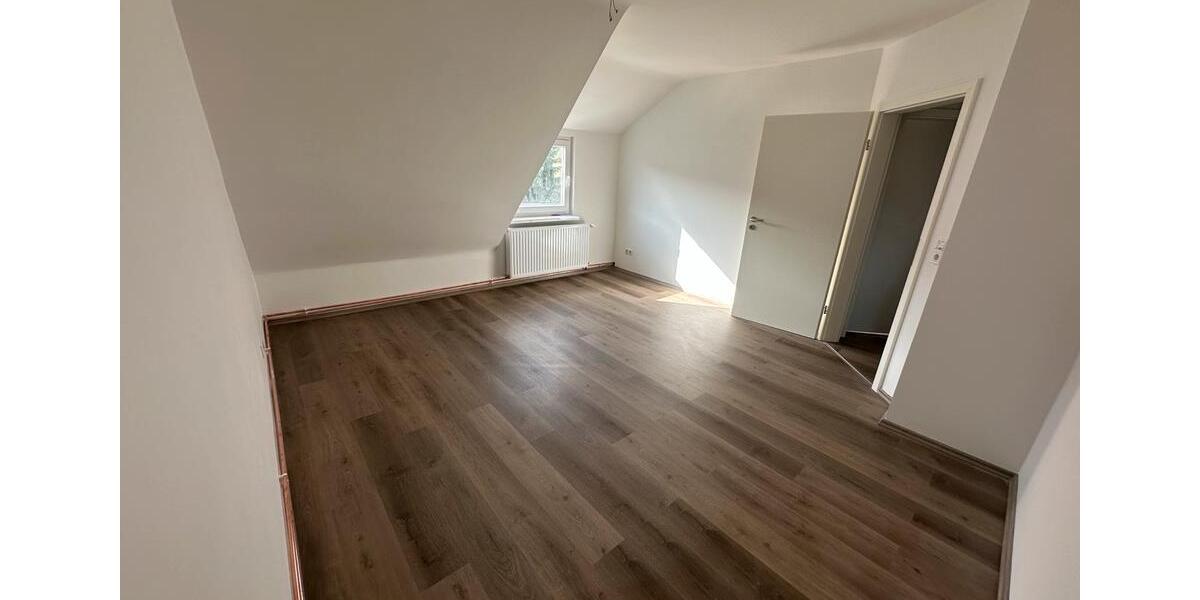 Dachgeschoßwohnung Alfeld (Leine) - 2 Zimmer, 60 m&sup2;, 480&euro; | Angebot:25283095