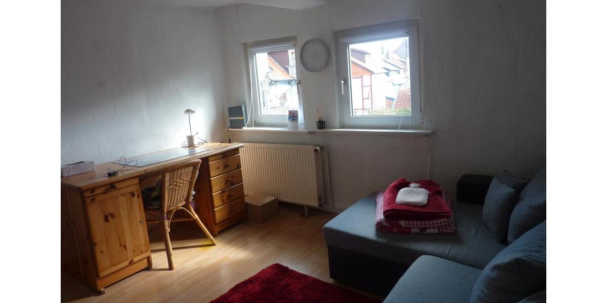 Etagenwohnung Hildesheim - 2 Zimmer, 30 m&sup2;, 180&euro; | Angebot:25977912