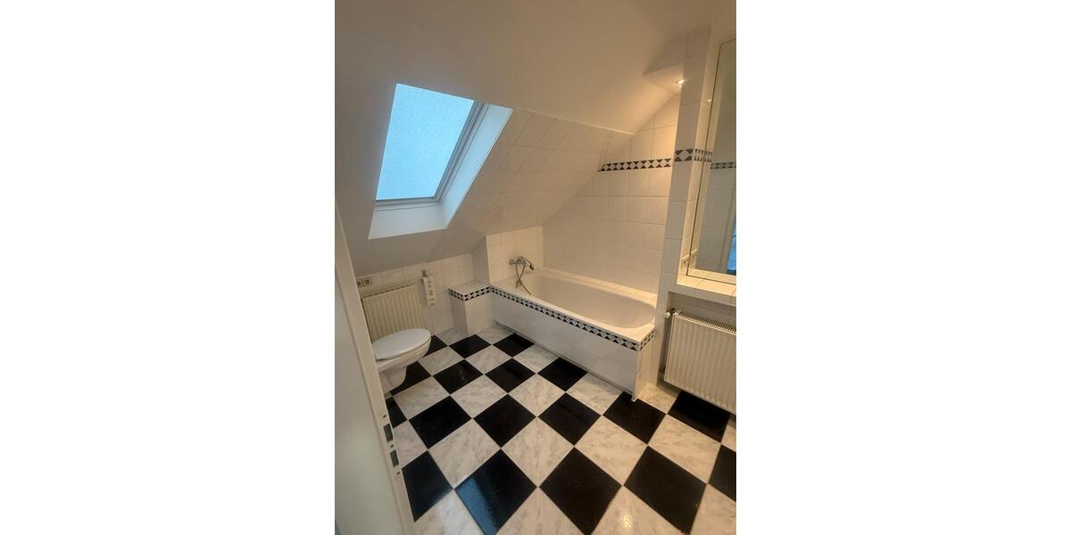 Einfamilienhaus Hannover Buchholz-Kleefeld - 4 Zimmer, 180 m&sup2;, 1.800&euro; | Angebot:25131400