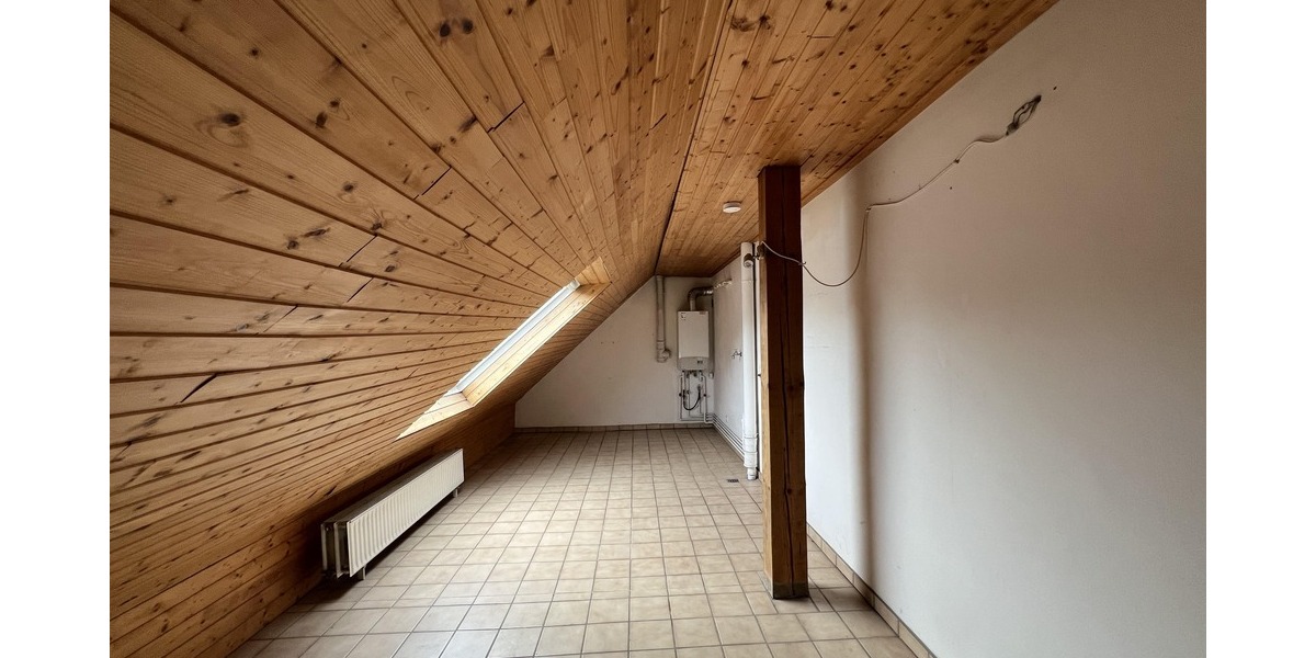 Großzügiges Wohnglück mit Platzgarantie - Etagenwohnung Hildesheim Itzum | Angebot:27312431