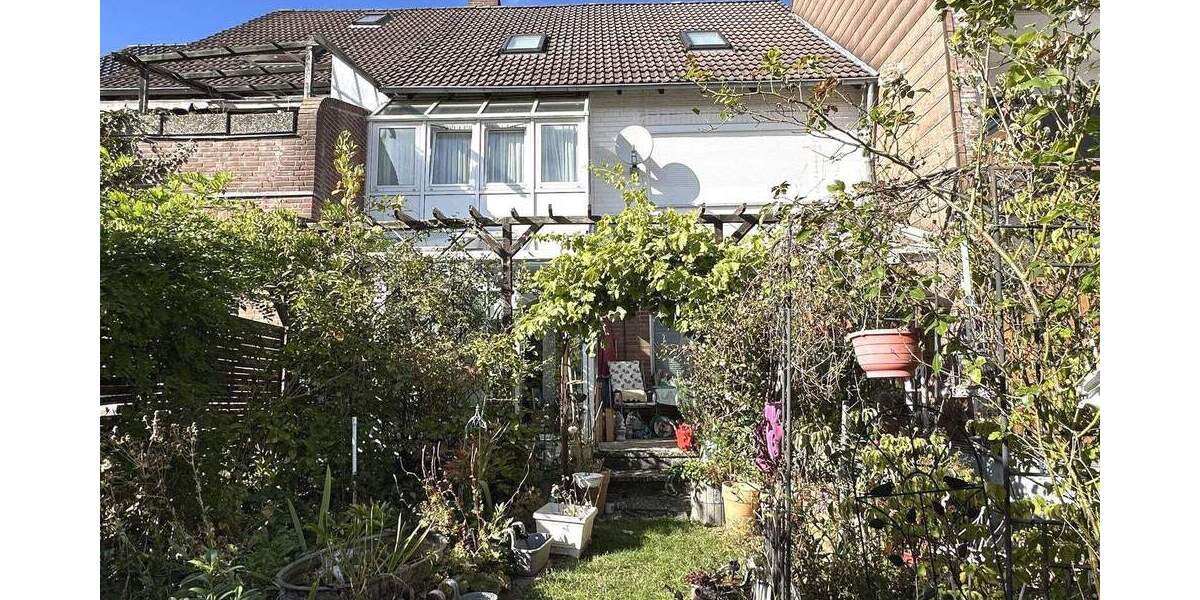 Reihenmittelhaus Springe - 6 Zimmer, 168 m&sup2;, 298.000&euro; | Angebot:25744242