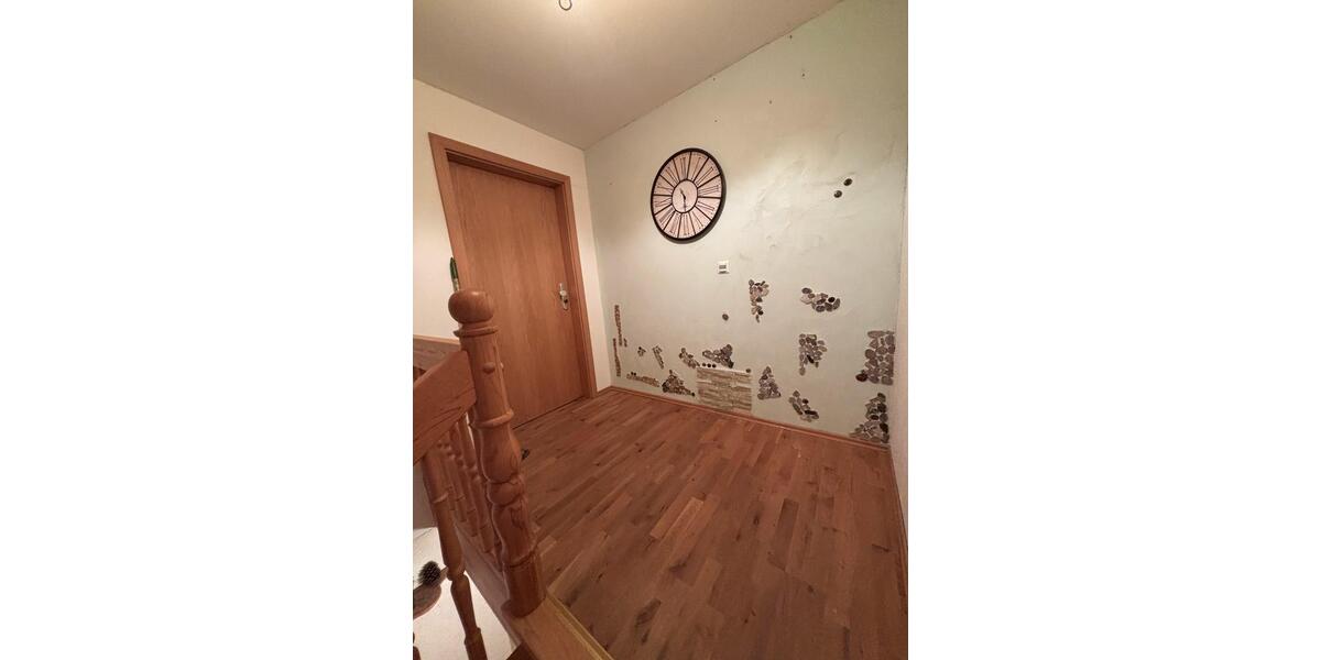 Dachgeschoßwohnung Bockenem - 3 Zimmer, 94 m&sup2;, 795&euro; | Angebot:25048536