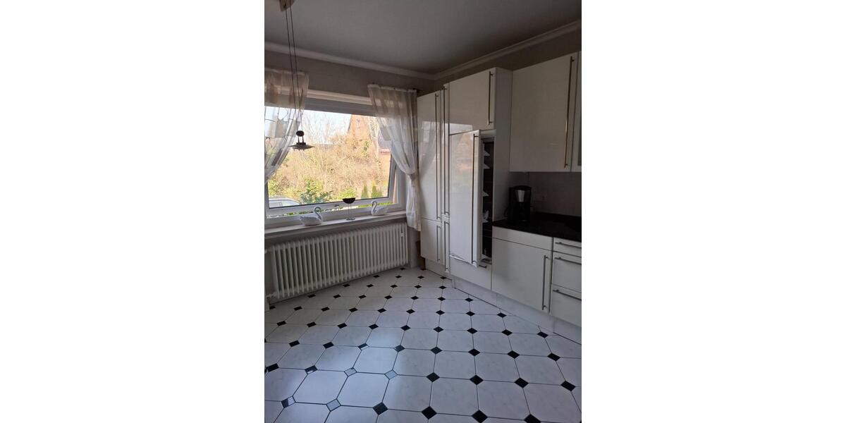 Einfamilienhaus Lehrte - 8 Zimmer, 141 m&sup2;, 375.000&euro; | Angebot:25552867