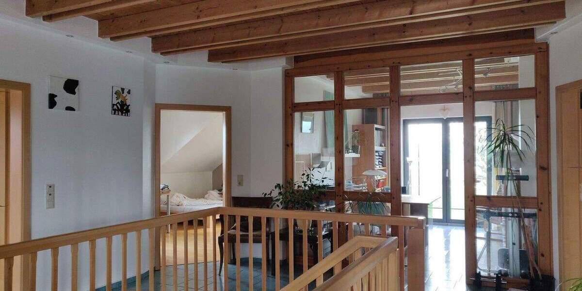 Einfamilienhaus Wennigsen - 7 Zimmer, 244 m&sup2;, 580.000&euro; | Angebot:25718926