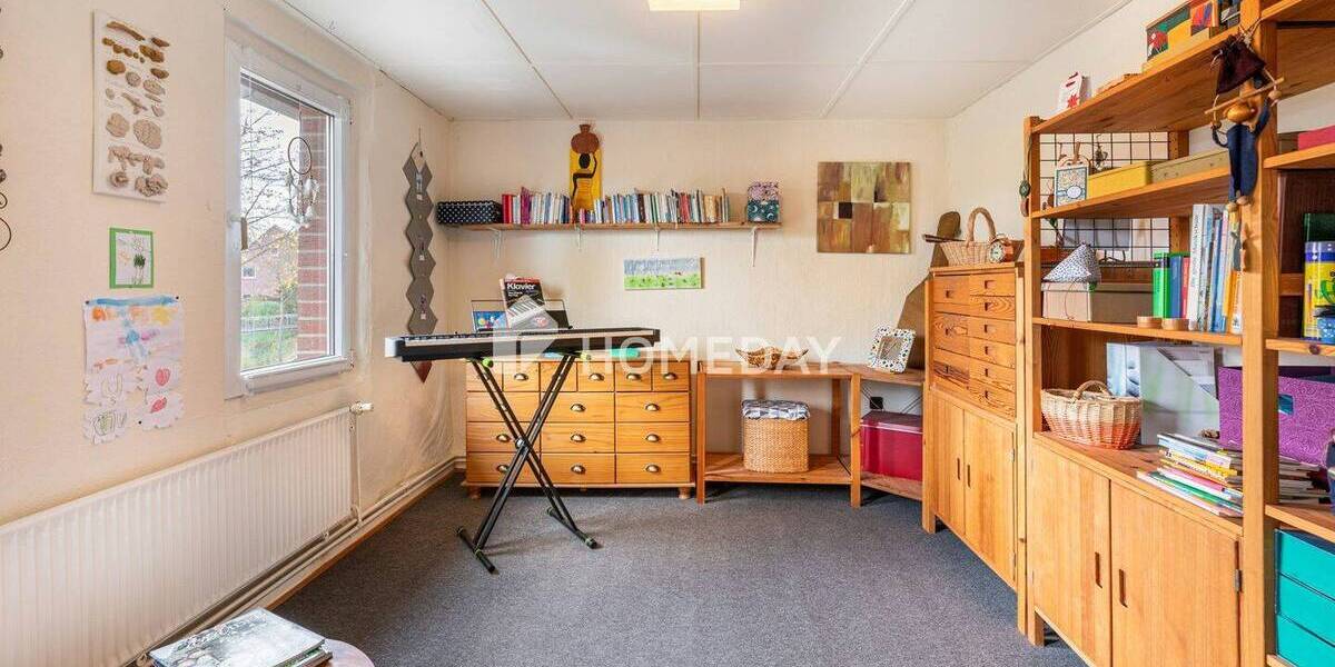 Einfamilienhaus Bad Salzdetfurth Östrum - 8 Zimmer, 182 m&sup2;, 179.000&euro; | Angebot:25684151