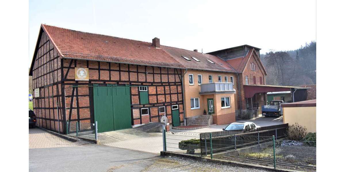 Einfamilienhaus Freden - 10 Zimmer, 298 m&sup2;, 449.000&euro; | Angebot:25074426