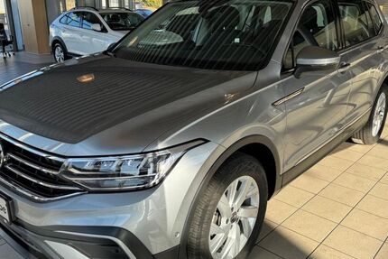 VW Tiguan Allspace 40.131 km 33.950 &euro; Salzgitter 38226