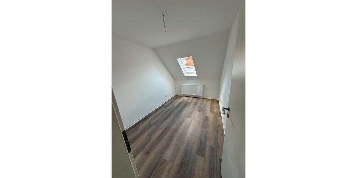 Dachgeschoßwohnung Hildesheim - 3 Zimmer, 48 m&sup2;, 930&euro; | Angebot:25963340