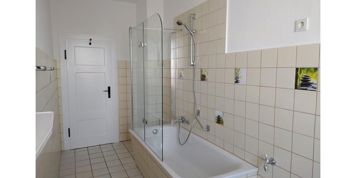 Etagenwohnung Bad Salzdetfurth - 4 Zimmer, 106 m&sup2;, 750&euro; | Angebot:25650355