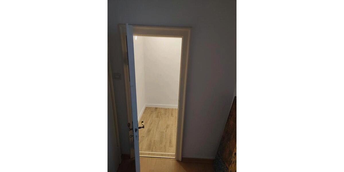 Etagenwohnung Hannover Mitte - 2 Zimmer, 75 m&sup2;, 840&euro; | Angebot:25991348