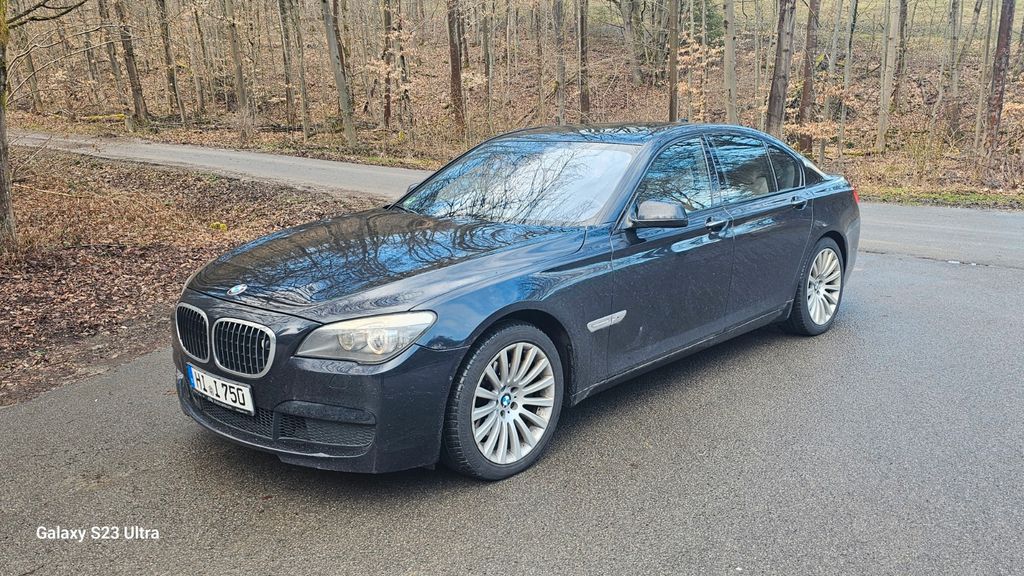 BMW 750 185.000 km 17.000 &euro; Grünenplan 31073