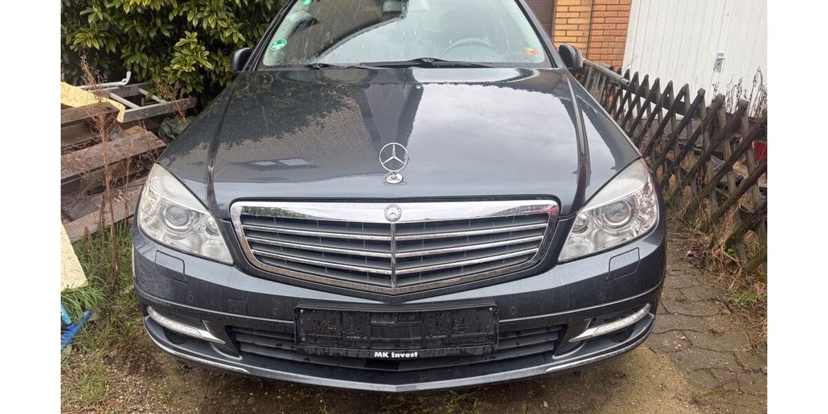 Mercedes-Benz 220 224.569 km 5.900 &euro; Hannover 30627