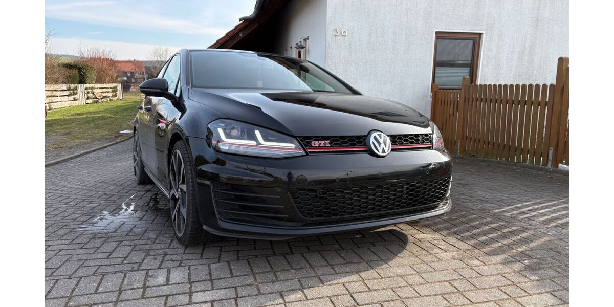 VW Golf 119.000 km 12.399 &euro; neuhof 31195