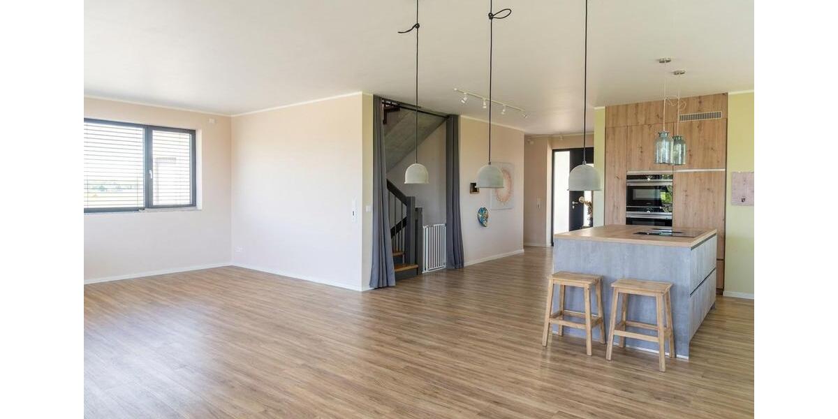 Einfamilienhaus Springe - 5 Zimmer, 244 m&sup2;, 2.200&euro; | Angebot:26453481