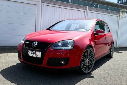 VW Golf 141.000 km 5.900 &euro; Hannover 30627