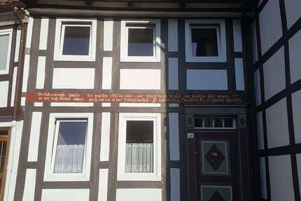 Haus Bad Salzdetfurth - 5 Zimmer, 120 m&sup2;, 780&euro; | Angebot:26993741