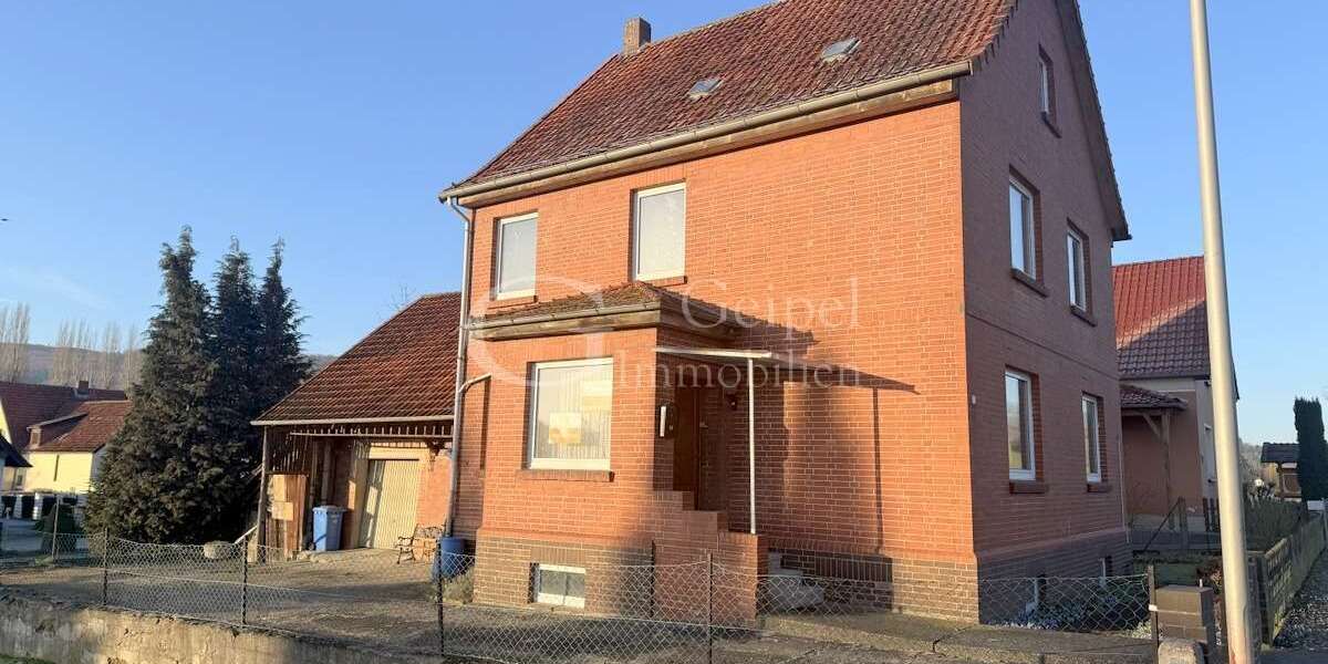 Einfamilienhaus Alfeld - 4 Zimmer, 129 m&sup2;, 80.000&euro; | Angebot:26028162